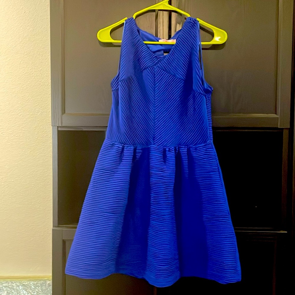 Candie’s dress